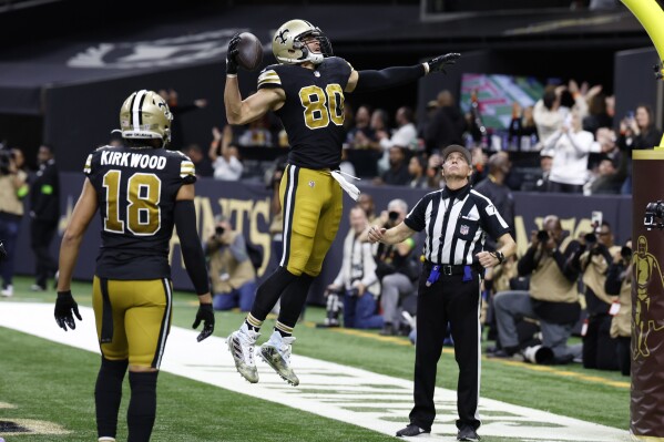 Who's winning the saints game best sale